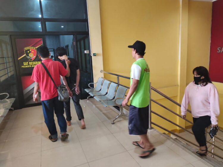Warga Bogor Amankan Pemuda yang Gagal Perkosa Ibu-ibu
