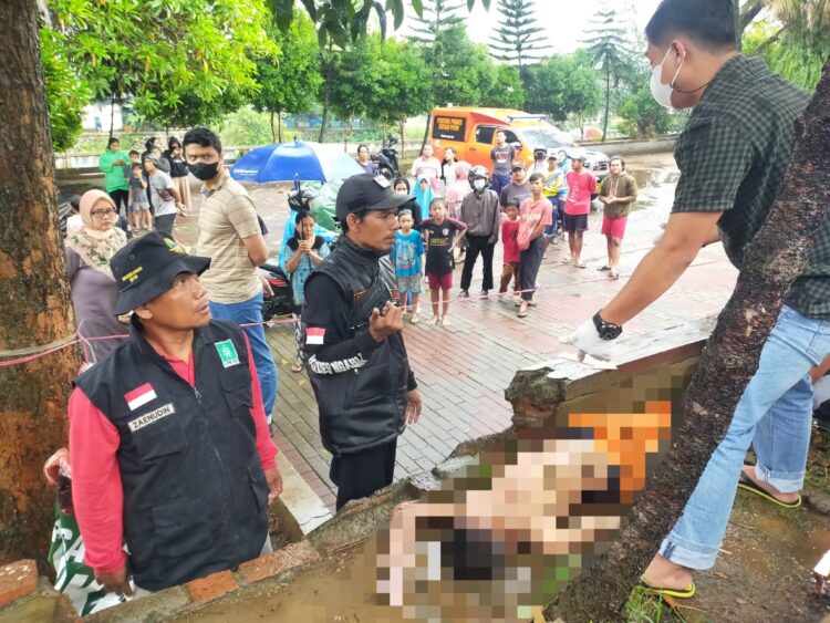 Main Bola, Bocah 10 Tahun Tewas Kesetrum di Bogor