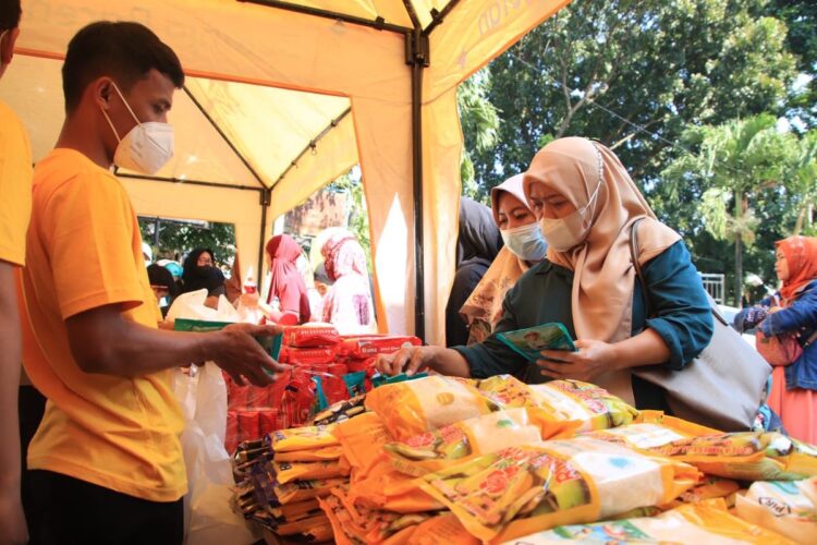 Kendalikan Inflasi, DinKUKM Dagin Kota Bogor dan Warkum Gelar Pasar Murah
