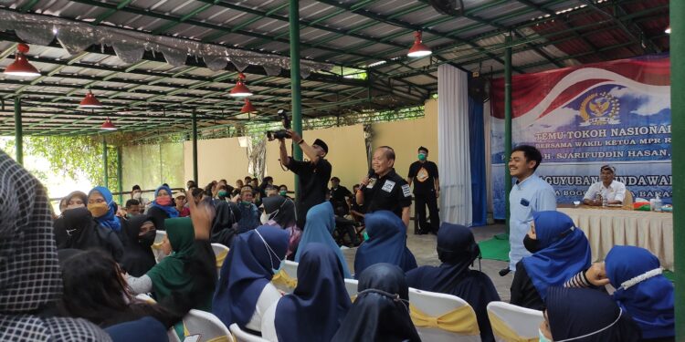 Syariefuddin Hasan Sosialisasi 4 Pilar di Bogor, Warga Curhat Hidupnya Susah Imbas Kenaikan Harga BBM