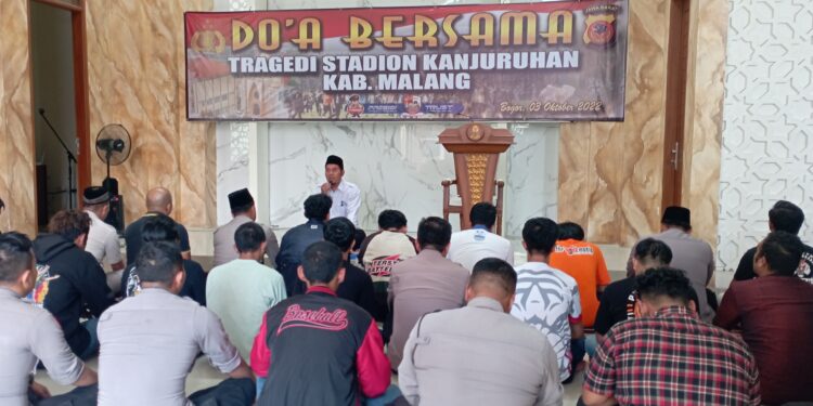 Polresta Bogor Kota Gelar Shalat Gaib dan Doa Bersama Bareng Suporter
