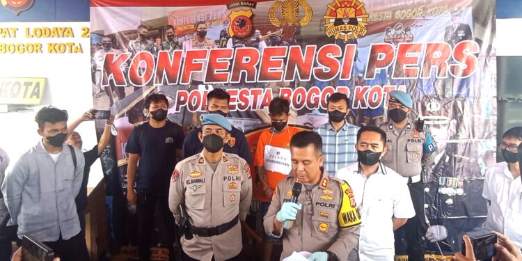 Polisi Ungkap Kasus Pembunuhan Pria Paruh Baya di Bawah Jembatan Tol Jagorawi, Pelaku Seorang Pemulung
