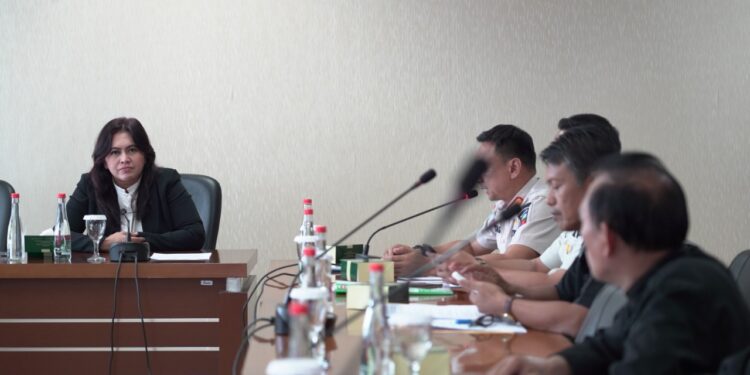 Gelar Rapat Kerja Dengan Satpol-PP, Komisi I Minta Kafe Bajawa Ditindak Tegas