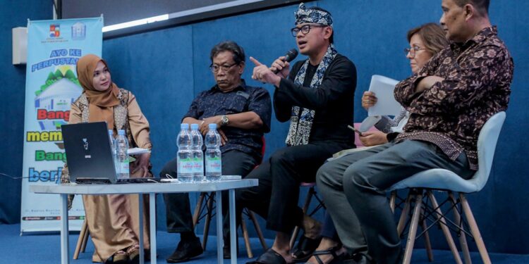 Membangun Karakter Melalui Membaca