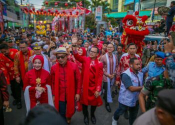 Momen Haru Bima Arya dan Ridwan Kamil di Bogor Street Festival CGM 2023