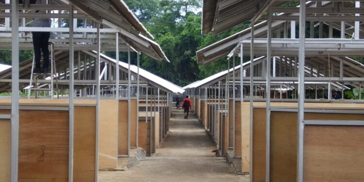 Perumda PPJ Siapkan TPS Pedagang Jambu Dua