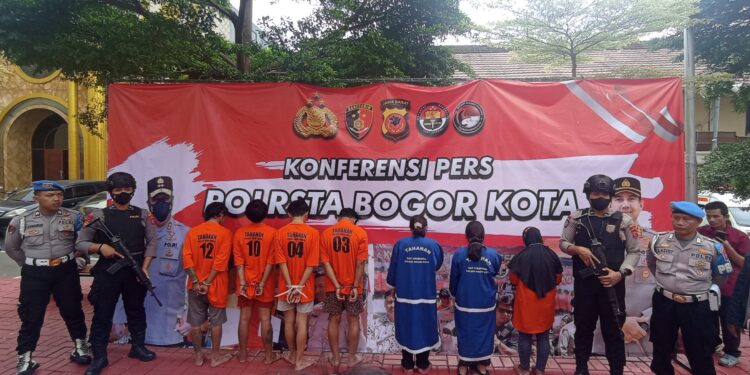 Polresta Bogor Kota Ciduk Mantan Karyawan Pelaku Bobol Toko Roti di Bogor