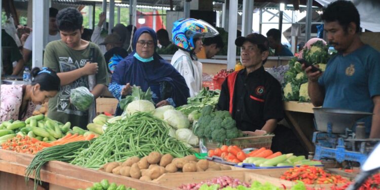 Revitalisasi Pasar Jambu Dua Dimulai, Ratusan Pedagang Mulai Isi TPS