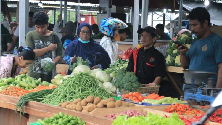 Revitalisasi Pasar Jambu Dua Dimulai, Ratusan Pedagang Mulai Isi TPS