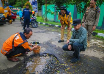 Patroli Jalan Rusak, Bima Arya Perintahkan Jika Membahayakan Langsung Tambal