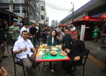 Bima Arya Launcing Pusat Kuliner Legend Rangga Gading, Pesan Makanan Bisa Tinggal Klik