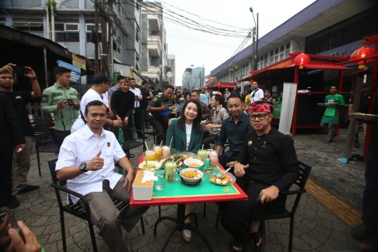 Bima Arya Launcing Pusat Kuliner Legend Rangga Gading, Pesan Makanan Bisa Tinggal Klik