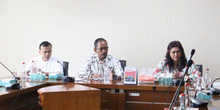 Tindaklanjuti Aspirasi PKL, Komisi II Gelar Raker Dengan Mitra Kerja