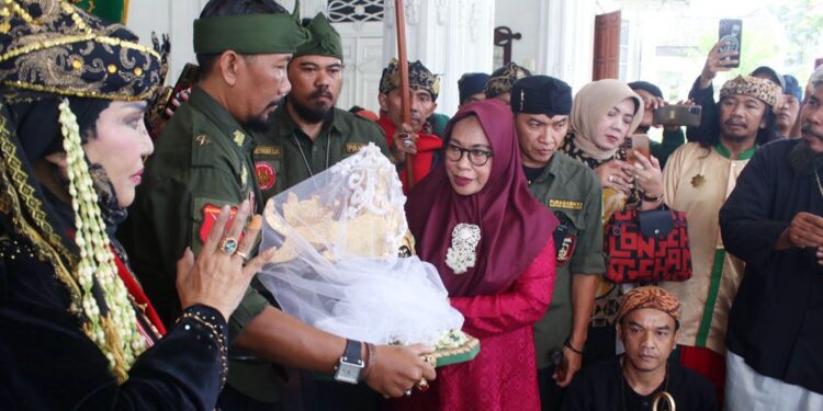 Mahkota Binokasih Kerajaan Sunda Hadir di Bogor