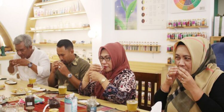 Melirik Potensi Bogor Sebagai Kota Teh