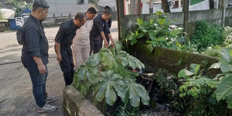 Perumda PPJ Bersihkan Sampah Yang Jadi Sumber Bencana Banjir