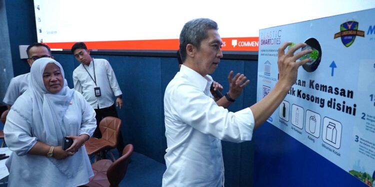 ATM Sampah Jadi Solusi, Dedie Rachim Apresiasi