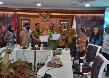 Sambangi Kantor Kementerian Sosial RI  Komisi IV Sampaikan Laporan Aspirasi Masyarakat Terkait Bansos