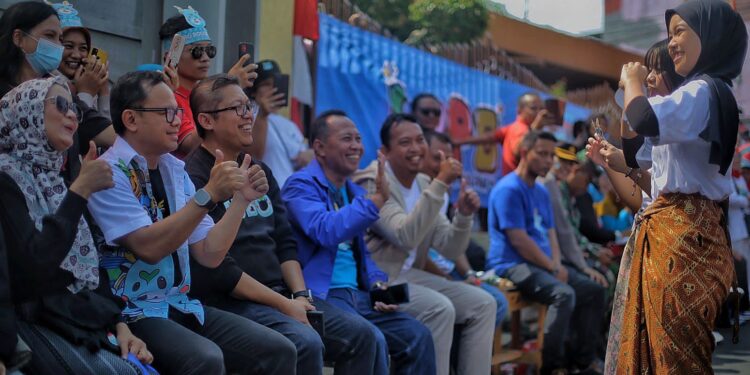 LOPE Promosikan UMKM dan Kenalkan Maskot Rubo di Empang, DPRD Apresiasi