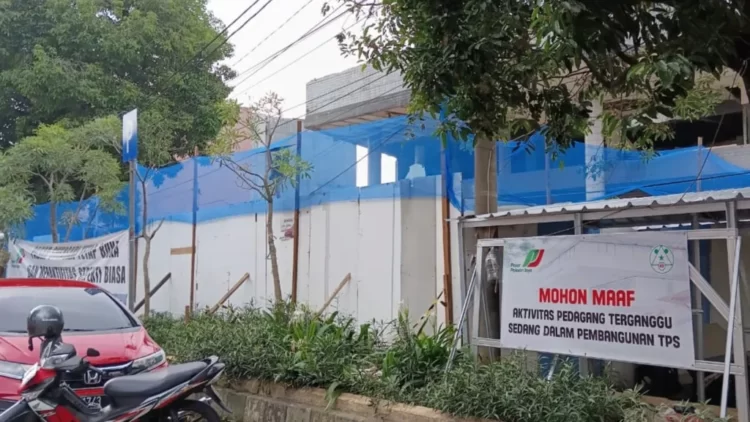 Pasar Sukasari Dibongkar, Ratusan Pedagang Tempati TPS