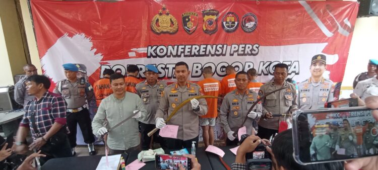 Kedapatan Bawa Sajam 7 Remaja Diamankan Polisi