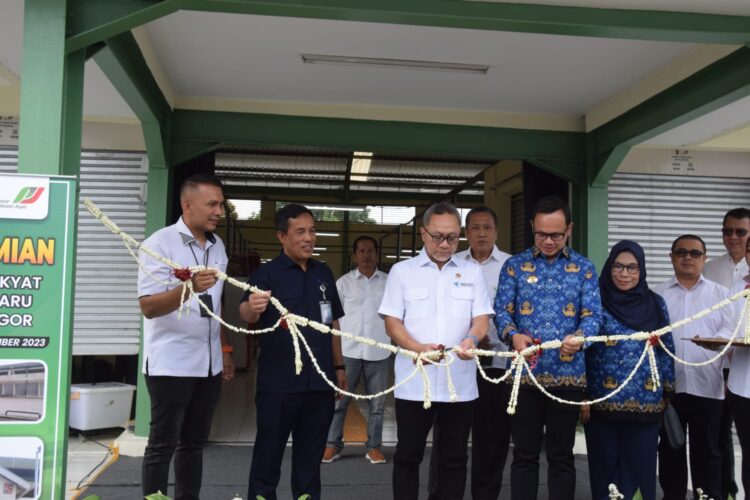 Resmikan Pasar Rakyat Tanah Baru, Ini Pesan Mendag Zulkifli Hasan
