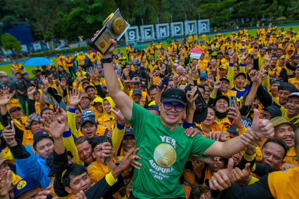 Setelah 28 Tahun, Bima AryaCatatkan Seiarah Kota Bogor
Sabet Piala Adipura