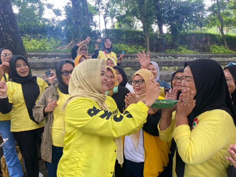 HUT HWK ke 43, Kado Istimewa Hantarkan Desy Yanthi Utami Jadi Anggota DPRD Kota Bogor
