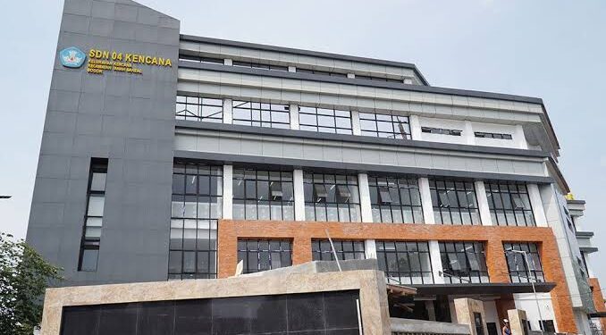 Bangun Dua Sekolah Satu Atap Berkonsep Ramah Lingkungan 