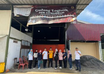 Sekretari DPRD Kabupaten Bogor melakukan pemantauan kesiapan pemilu di Kecamatan Citeureup