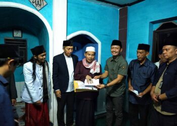 Tarawih Keliling, Dedie Rachim Salurkan Dana Hibah Rp 25 Juta Untuk Musala 