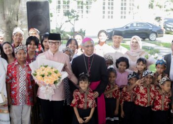 Wali Kota Bogor, Bima Arya menggelar Open House Lebaran dikediamannya, Rabu (10/4/2024).