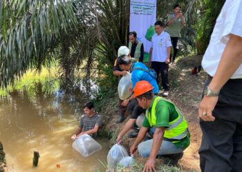 PTPN IV Regional 4, Berikan Bantuan Benih Ikan ke Masyarakat Sekitar Wilayah Kerja
