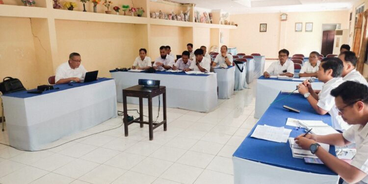 Region Head Regional 3 PTPN I Dorong Produktivitas Karet Kebun Batujamus