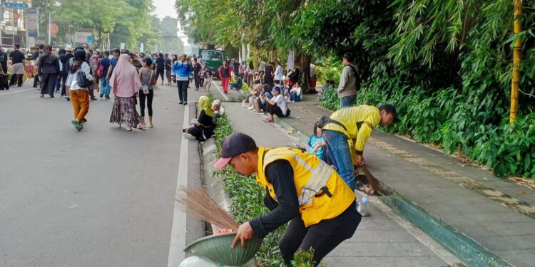 Helaran HJB, Kebersihan Tetap Terjaga dan Lalu Lintas Kembali Normal