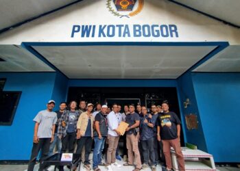 Di Hari Terakhir, Aldho Didampingi Pendukungnya Daftar Pencalonan Ketua PWI Kota Bogor Periode 2024-2027