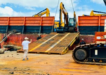 Project Cetak Sawah 1 Juta Hektar, Haji Isam Kembali Mendaratkan 264 Unit Alat Berat ke Merauke