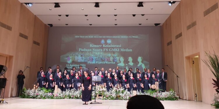 Konser Kolaborasi Paduan Suara FS GMKI 107 A Medan Feat Tiga Pianis dari Korea Selatan Mampu Hipnotis Penonton