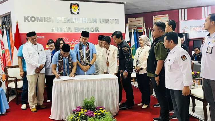 Dedie A Rachim dan Jenal Mutaqin jadi Paslon Pertama Daftar ke KPU