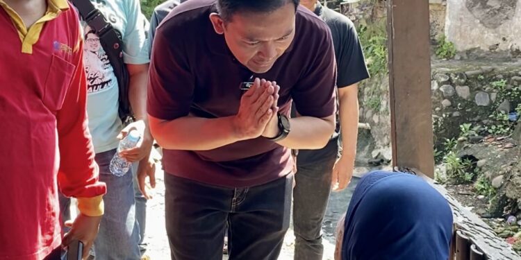 Cerita Menyentuh Saat Dokter Rayendra Jelaskan Manfaat BPJS untuk Periksa Mata Nenek