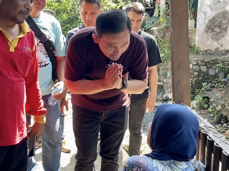 Cerita Menyentuh Saat Dokter Rayendra Jelaskan Manfaat BPJS untuk Periksa Mata Nenek