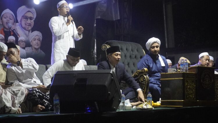 Dedie-Jenal Dapat Dukungan Penuh Habib Mahdi