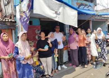 Door to door Sapa Warga Babakan Pasar, Eka Maulana Siapkan Program Bantu UMKM