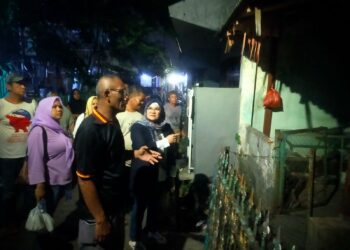 Desy Yanthi Utami Kunjungi Korban Kebakaran dan Takziah di Kebon Kopi
