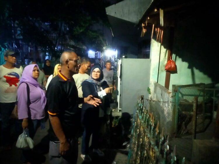 Desy Yanthi Utami Kunjungi Korban Kebakaran dan Takziah di Kebon Kopi