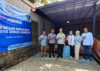 Dedie-Jenal Resmikan PKBM Bakti Nusa