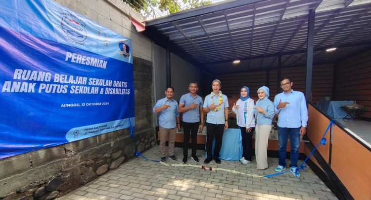 Dedie-Jenal Resmikan PKBM Bakti Nusa