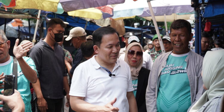 Begini Solusi Dokter Rayendra Memanusiakan Pedagang saat Nguriling di Pasar Anyar Bogor