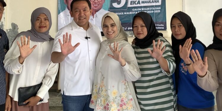 Warga Cibuluh Beri Gombalan Cawalkot Bogor Dokter Rayendra: Sama Kaya Nasi Liwet!