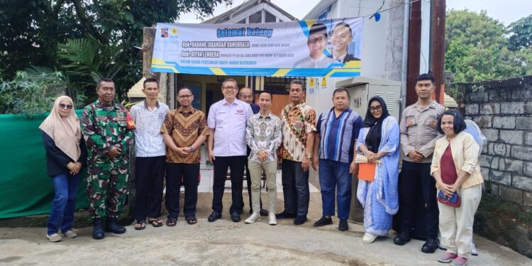 Realisasi Reses Dadang Danubrata, Kini Warga Cikaret Miliki Trafo PLN